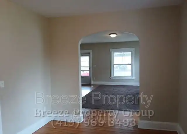 Property at 44 Greenwood Ave, Toledo, OH, 43605, 2 beds, 2 baths, [object Object]