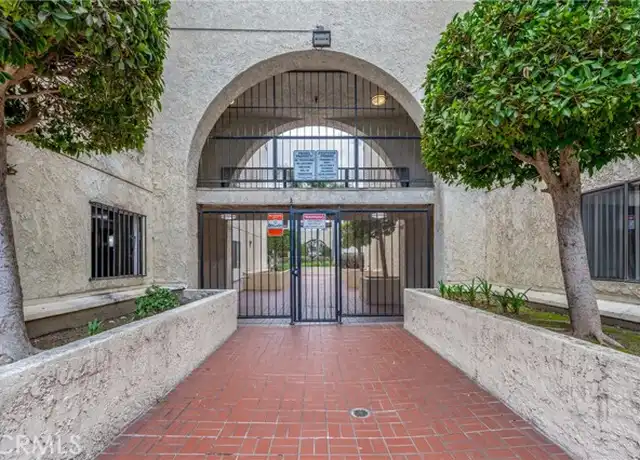 Property at 600 W 3rd St Unit C207, Santa Ana, CA, 92701, 2 beds, 2 baths, [object Object]