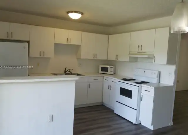 Property at 10350 SW 220th St #254, Cutler Bay, FL, 33190, 2 beds, 2 baths, [object Object]