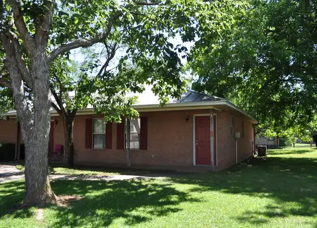 Property at 105 W Trailmoor Dr Unit 3, Fredericksburg, TX, 78624, 1 bed, 1 bath, [object Object]