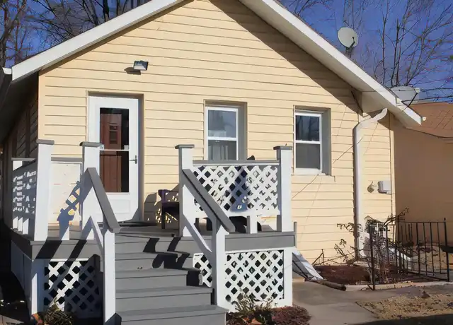 Property at 1030 Riley St, Atchison, KS, 66002, 2 beds, 1 bath, [object Object]