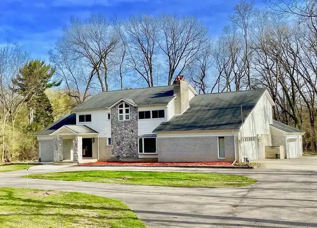 Property at 4077 Lincoln Rd, Bloomfield Hills, MI, 48301, 4 beds, 2.5 baths, [object Object]