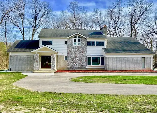 Property at 4077 Lincoln Rd, Bloomfield Hills, MI, 48301, 4 beds, 2.5 baths, [object Object]