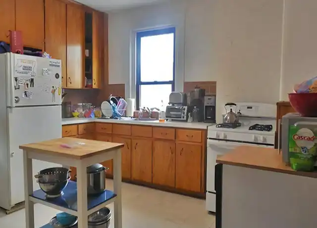 Property at 40 Cedar St, Somerville, MA, 02143, 3 beds, 1 bath, [object Object]