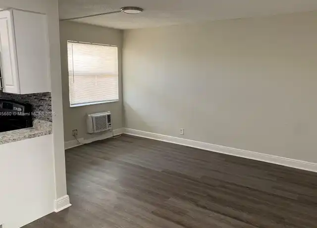Property at 1101 N 22nd Ave Unit 2, Hollywood, FL, 33020, 1 bed, 1 bath, [object Object]