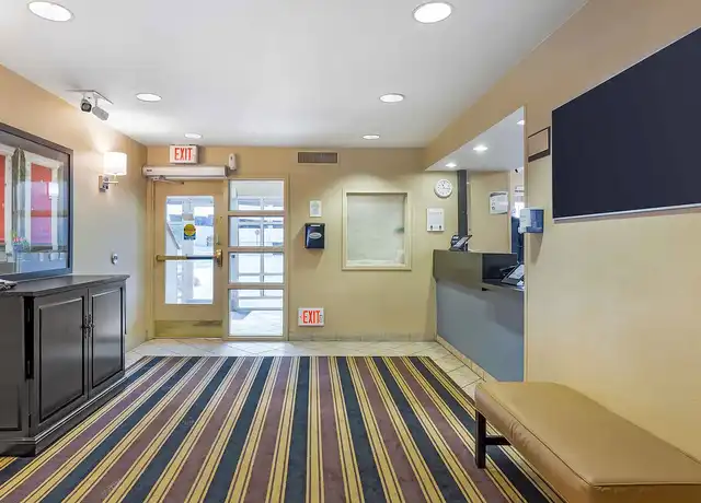 Property at 32 4th Ave, Waltham, MA, 02451, 0 beds, 1 bath, [object Object]