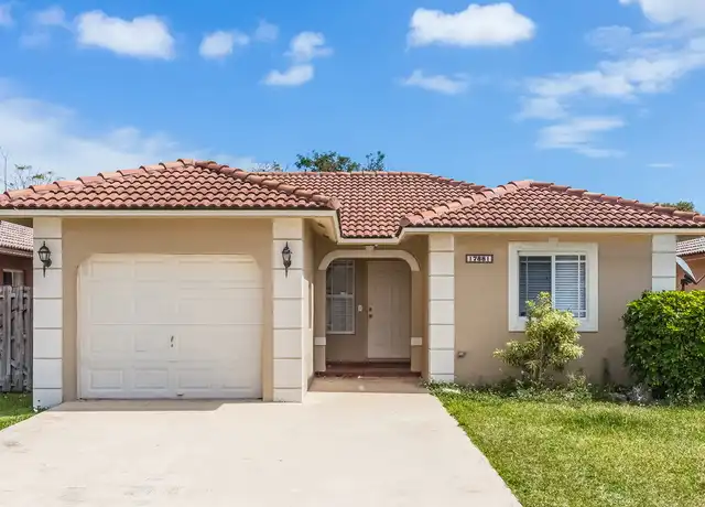 Property at 17881 SW 143rd Ct, Miami, FL, 33177, 3 beds, 2 baths, [object Object]