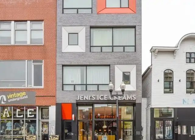 Property at 1505 N Milwaukee Ave Unit 4, Chicago, IL, 60622, 3 beds, 2 baths, [object Object]