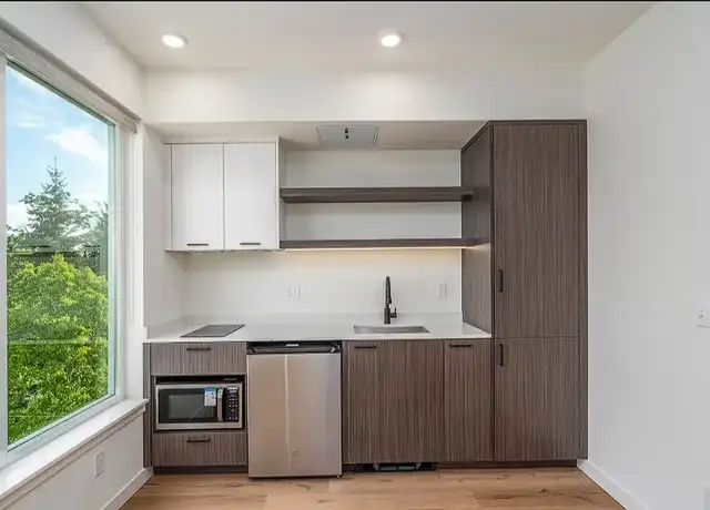 Property at Graceland Apartments - 4751 21st Ave NE, Seattle, WA, 98105, 0 beds, 1 bath, [object Object]