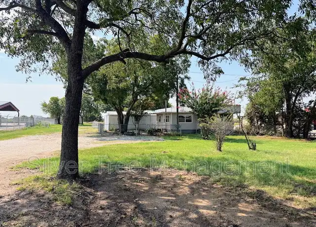 Property at 106 Private Road 3210, Bridgeport, TX, 76426, 3 beds, 2 baths, [object Object]