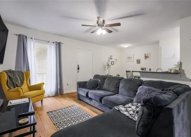 Property at 2207 Leon St #203, Austin, TX, 78705, 1 bed, 1 bath, [object Object]