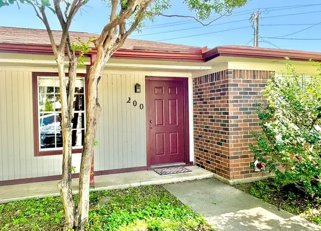 Property at 200 Yale Cir, College Station, TX, 77840, 2 beds, 2 baths, [object Object]