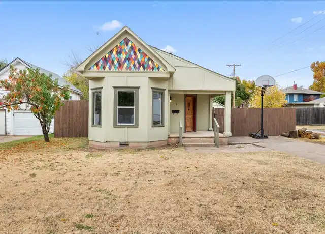 Property at 19 Wayne Ave, Edmond, OK, 73034, 3 beds, 1 bath, [object Object]