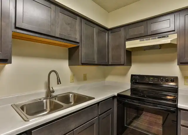 Property at Mill Run - 7502 Hunt Club Rd, Columbia, SC, 29223, 1-3 bed, 1-2 bath, [object Object]