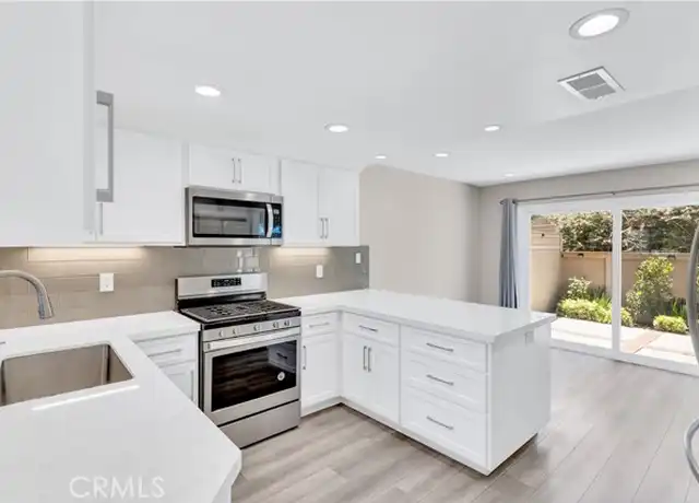 Property at 6 Marigold #31, Aliso Viejo, CA, 92656, 3 beds, 2.5 baths, [object Object]
