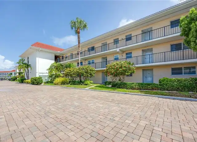 Property at 45 High Point Cir S #303, Naples, FL, 34103, 2 beds, 2 baths, [object Object]