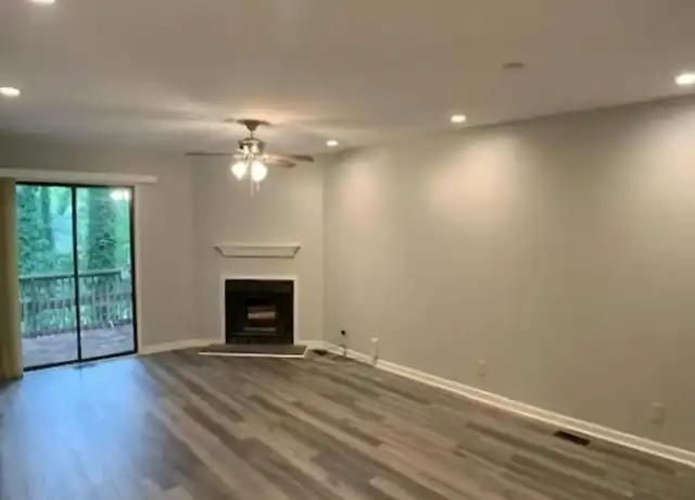 Property at 115 Greengate Ct, Cary, NC, 27511, 2 beds, 3 baths, [object Object]
