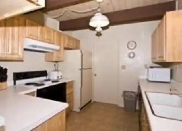 Property at 479 Capri Dr, South Lake Tahoe, CA, 96150, 3 beds, 2 baths, [object Object]
