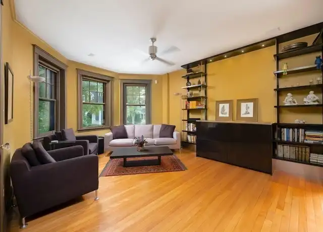 Property at 31 Linnaean St #2, Cambridge, MA, 02138, 2 beds, 1 bath, [object Object]