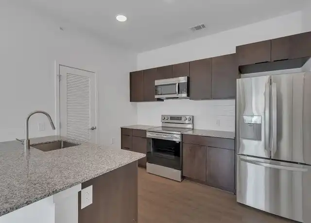 Property at Clay Street Commons - 1919 9th Ave N, Nashville, TN, 37208, 1 bed, 1 bath, [object Object]