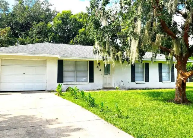 Property at 314 E Rose Ln, Lady Lake, FL, 32159, 3 beds, 1.5 baths, [object Object]