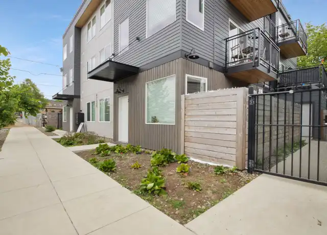 Property at 4730 SE Belmont St Unit 09, Portland, OR, 97215, 1 bed, 1 bath, [object Object]