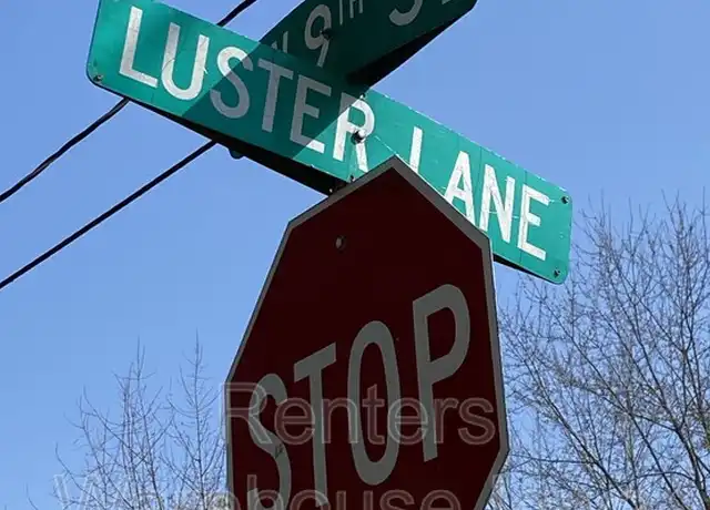 Property at 904 Luster Ln Unit 4, Des Moines, IA, 50315, 2 beds, 1 bath, [object Object]