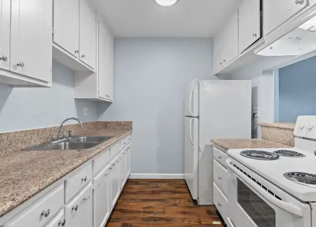 Property at 927 Daisy Ave Unit 15, Long Beach, CA, 90813, 2 beds, 1 bath, [object Object]