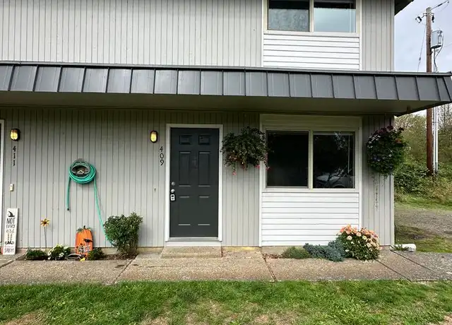 Property at 409 N 18th St, Elma, WA, 98541, 2 beds, 1.5 baths, [object Object]