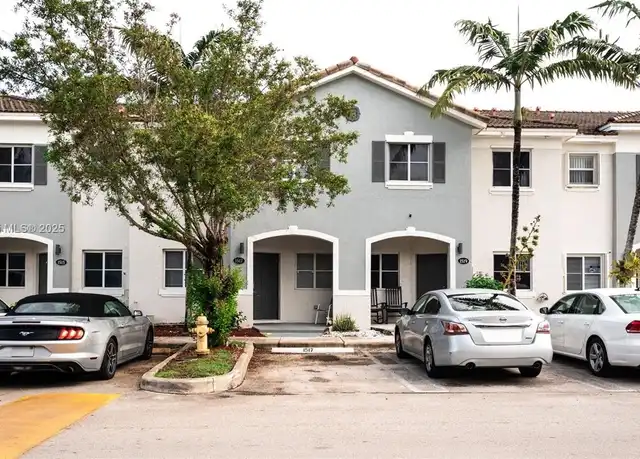 Property at 1517 SE 31st Ct, Homestead, FL, 33035, 3 beds, 2.5 baths, [object Object]