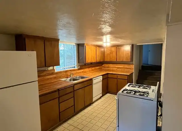 Property at 717 W 3rd St Unit 717, Chico, CA, 95928, 3 beds, 2 baths, [object Object]