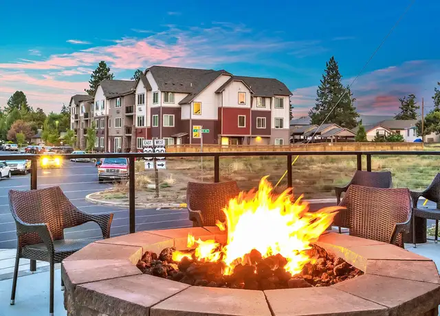 Photo of 2001 NE Linnea Dr, Bend, OR 97701
