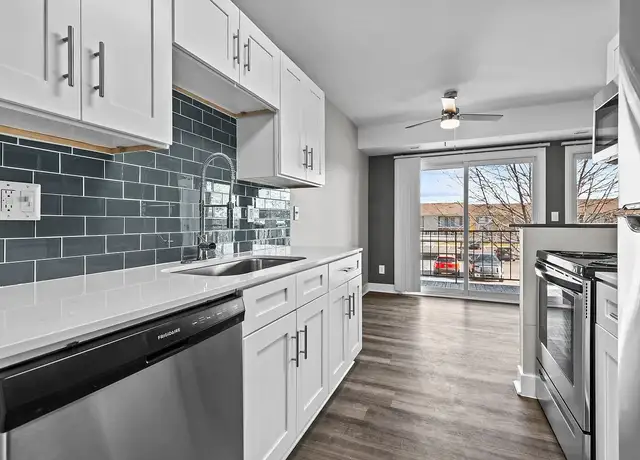Photo of 561 Kirts Blvd, Troy, MI 48084