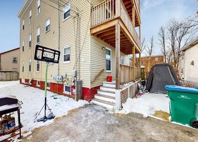 Property at 32A Nelson St Unit 3, Lynn, MA, 01905, 3 beds, 1 bath, [object Object]