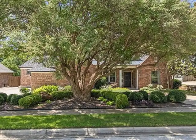 Property at 2301 Brookcrest Ln, Grapevine, TX, 76051, 4 beds, 3 baths, [object Object]