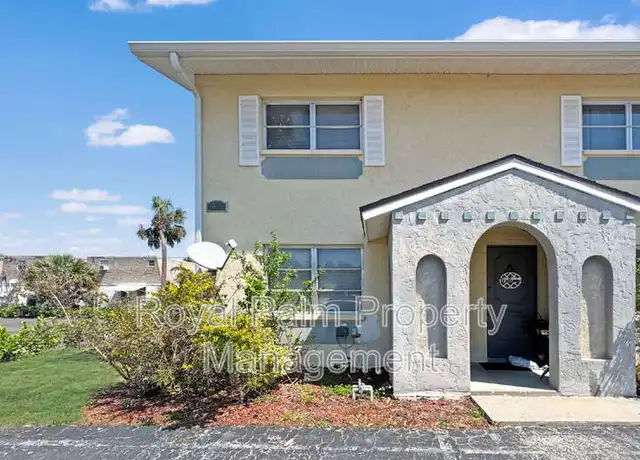 Property at 6635 Warwick Cir Unit 5, Fort Myers, FL, 33919, 2 beds, 1.5 baths, [object Object]