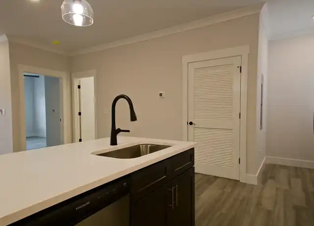 Property at The Urban Flats - 1805 Duncan Ave, Chattanooga, TN, 37404, 2 beds, 2 baths, [object Object]