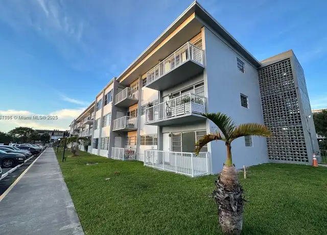 Property at 16801 NE 14th Ave #111, Miami, FL, 33162, 1 bed, 1 bath, [object Object]