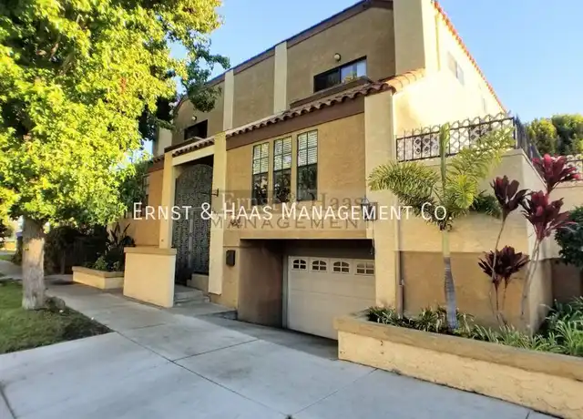 Property at 2638 E 3rd St, Long Beach, CA, 90814, 2 beds, 2.5 baths, [object Object]