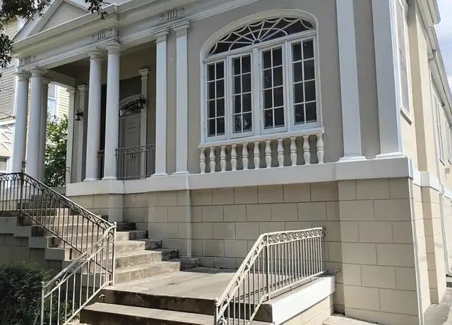 Property at 600 Short St, New Orleans, LA, 70118, 2 beds, 1 bath, [object Object]