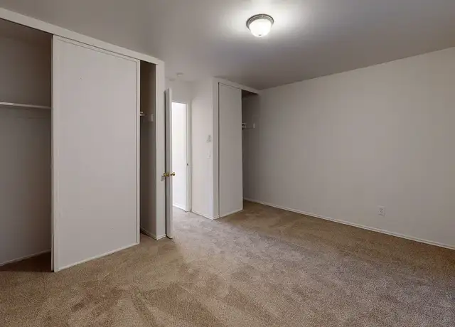 Photo of 11233 Des Moines Memorial Dr S, Seattle, WA 98168