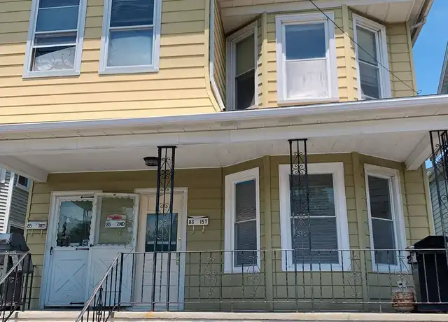 Property at 83 Thomas St Unit First Floor, West Haven, CT, 06516, 3 beds, 1 bath, [object Object]