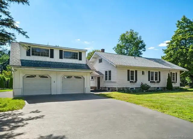 Property at 18 Glover Ave Unit A, Newtown, CT, 06470, 2 beds, 1 bath, [object Object]