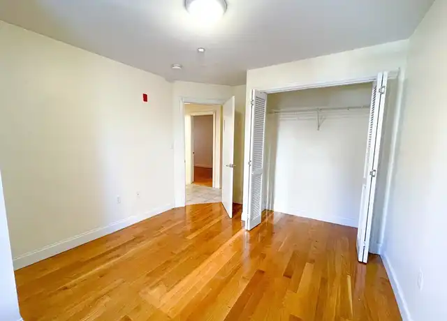 Property at 90 Westland Ave Unit 204, Boston, MA, 02115, 3 beds, 1 bath, [object Object]