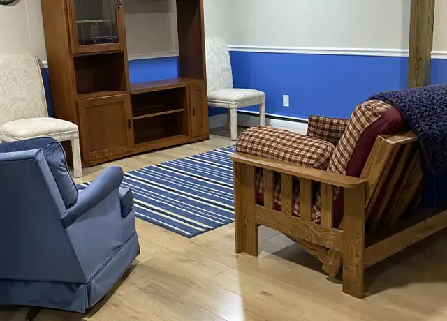 Property at 4 Cove View Dr, Quaker Hill, CT, 06375, 1 bed, 1 bath, [object Object]