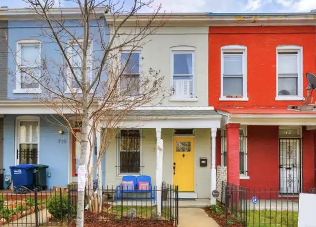 Property at 733 18th St NE, Washington, DC, 20002, 2 beds, 1.5 baths, [object Object]