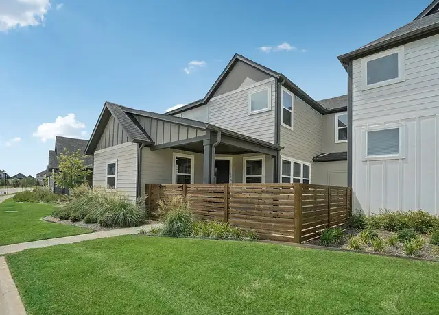 Photo of 1509 Canvas Way, Denton, TX 76205