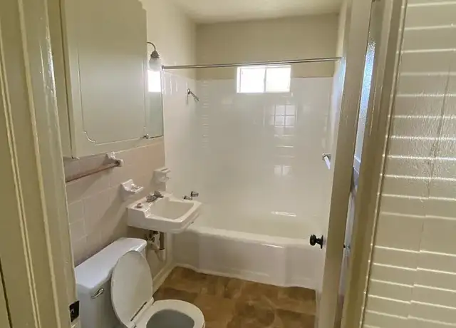 Photo of 1750 Merriman Ave, Corpus Christi, TX 78412