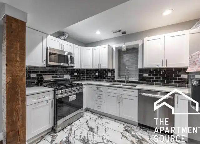 Property at 3328 W Congress Pkwy, Chicago, IL, 60624, 2 beds, 1 bath, [object Object]