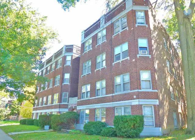 Property at Cynwyd Manor - 12203 Clifton Blvd, Lakewood, OH, 44107, 1 bed, 1 bath, [object Object]